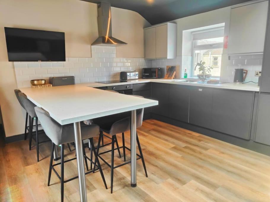 Sloane Modern 2 Bedroom Seafront Apartment Blackpool Zewnętrze zdjęcie