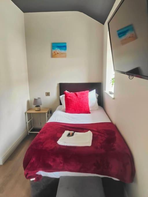 Sloane Modern 2 Bedroom Seafront Apartment Blackpool Zewnętrze zdjęcie